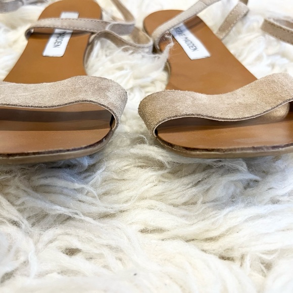 Steve Madden Kapri Wraparound Lace Sandal in Blush Suede - Picture 5 of 7